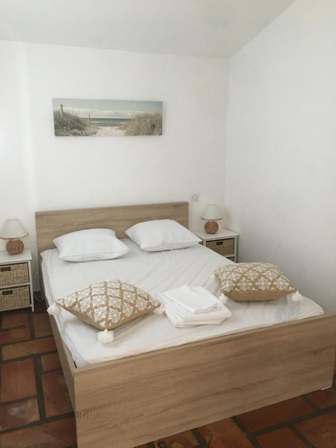 Maison En Camargue Saintes-Maries-de-la-Mer Exterior photo